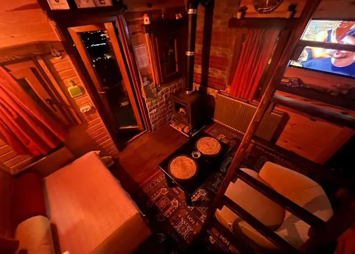 Turuncu Hobbit Evi 木屋